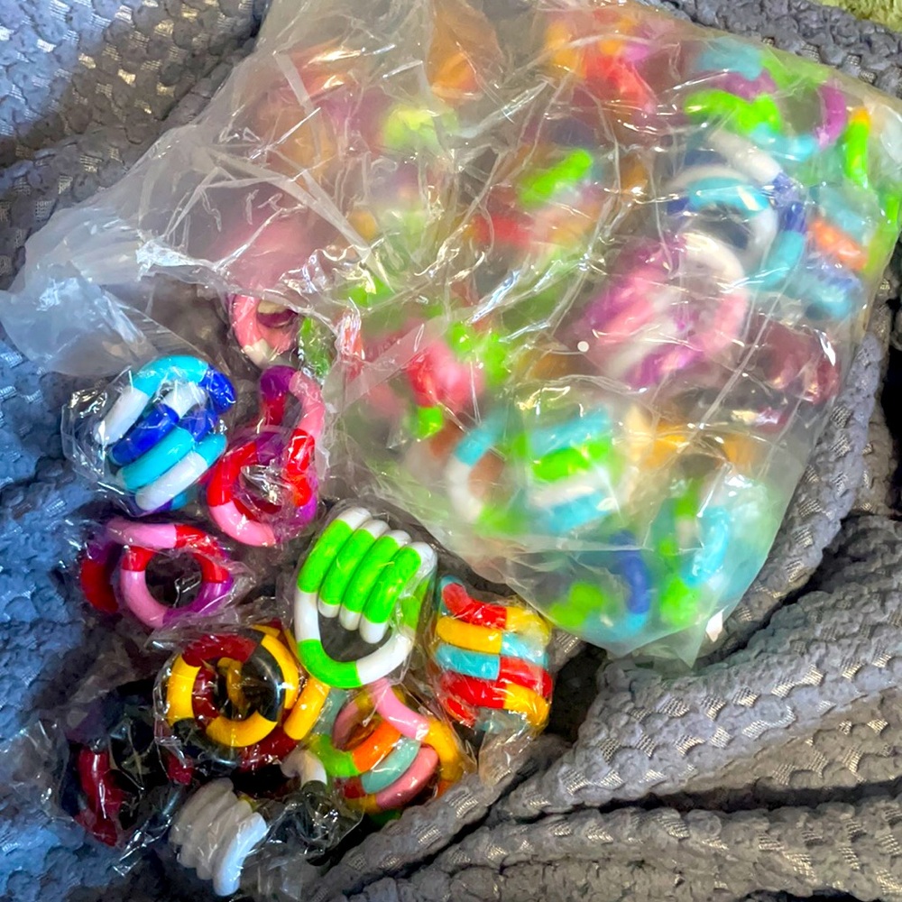 Twist fidgets